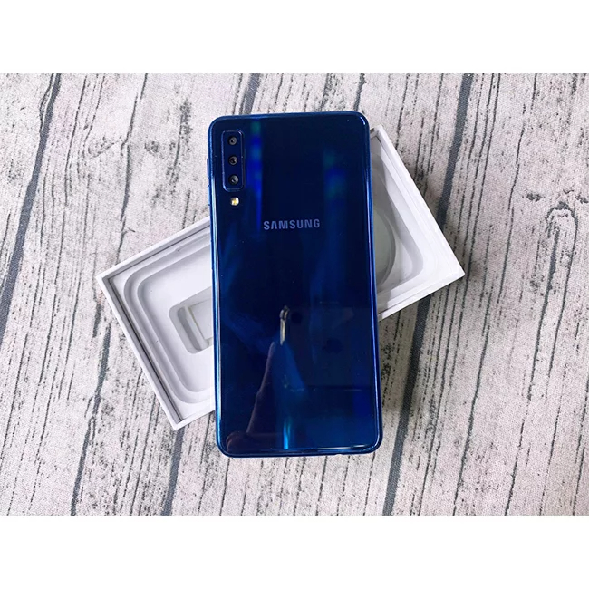 【二手】SAMSUNG Galaxy A7 (2018) 附配件 售後保固10天