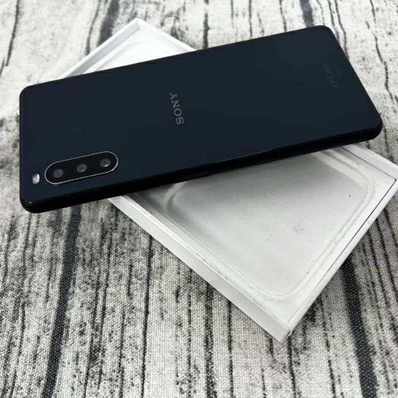 【二手機】Sony Xperia 10 III 6+/128 GB保護貼+防摔殼+快速充電組+32G記憶卡 售後保固10天| APP下單4%