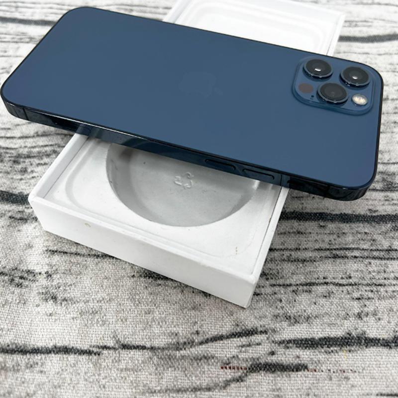 【宇威通訊│二手機】IPHONE 12 PRO 附全新配件 +保護貼+防摔殼| APP下單4%