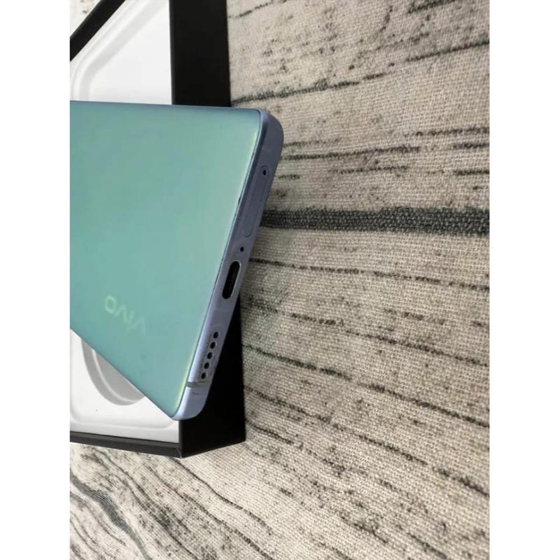 【二手】vivo X70 PRO 5G  8+/128G 贈快速充電組+保護貼+防摔殼+32G記憶卡  售後保固