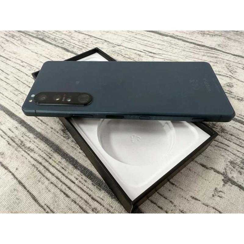 【領券折300】Sony Xperia 1 III 12+/ 256GB 贈9H鋼化玻璃保護貼 +快充組+防摔殼+32G記憶 售後保固