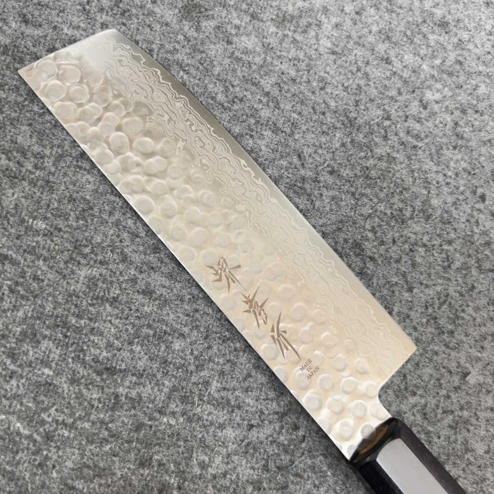 日本 堺孝行 AUS10 45層槌目大馬士革紋 菜切 和柄160mm
