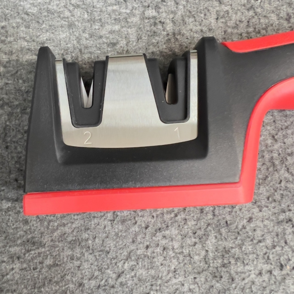 台中菜刀王最新自有品牌～吉研 磨刀器