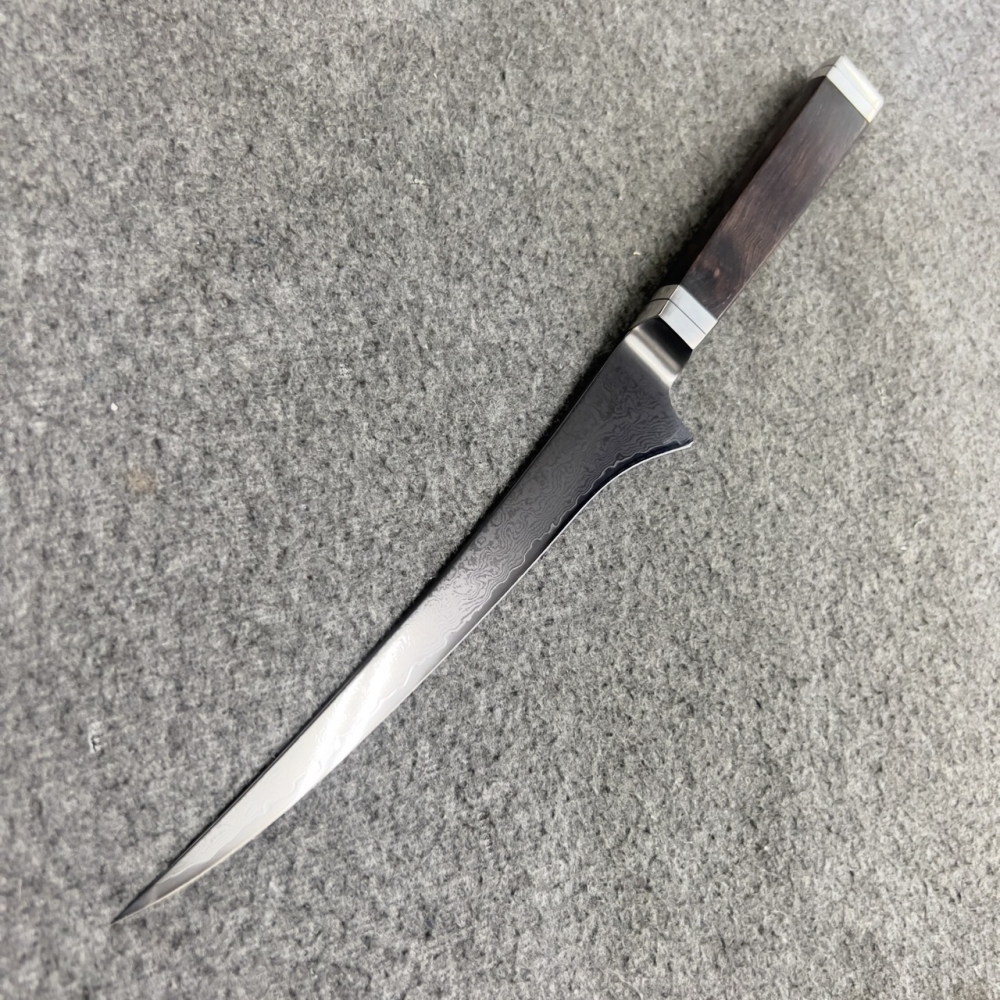 魚刀黑染大馬士革鋼19cm