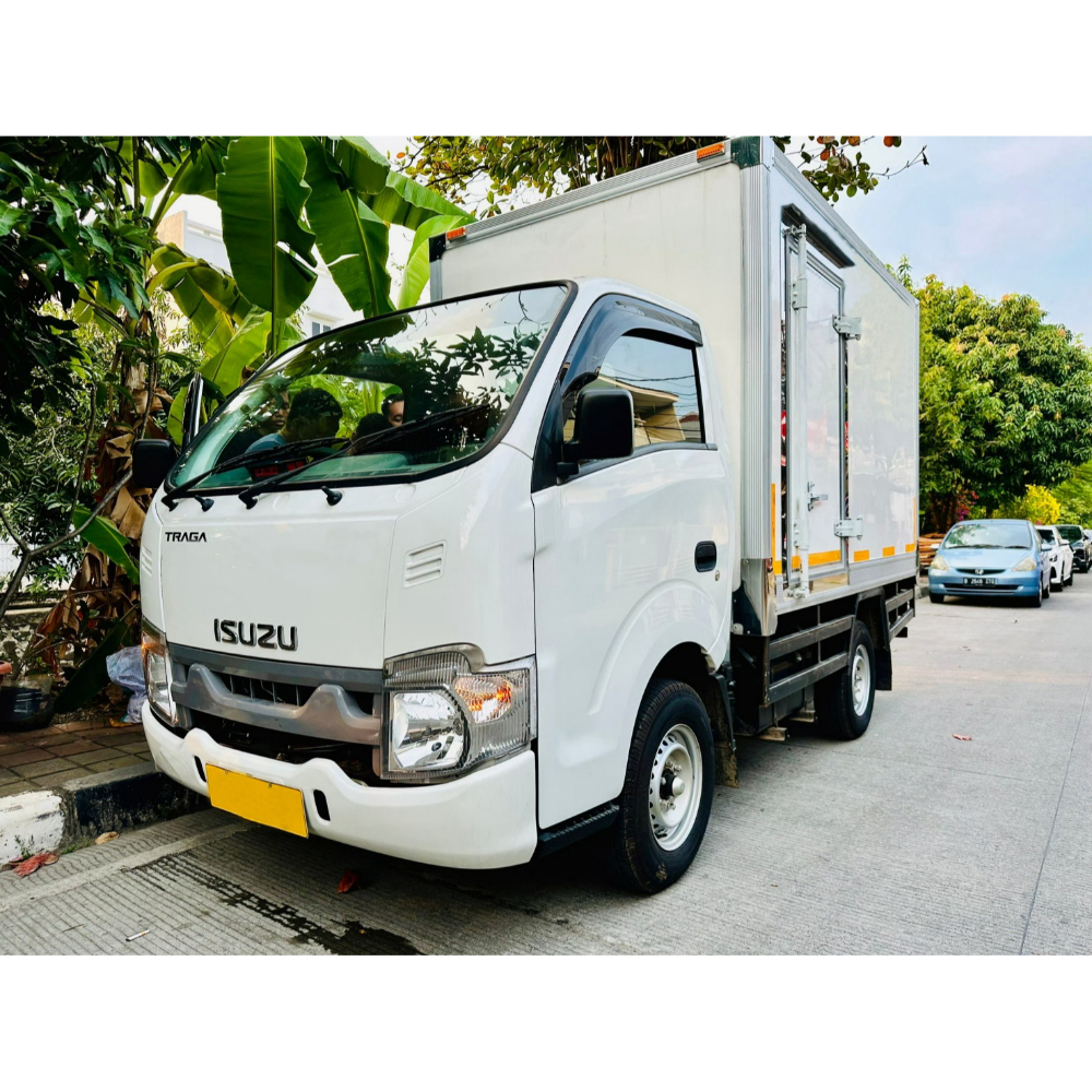 ISUZU TARGA