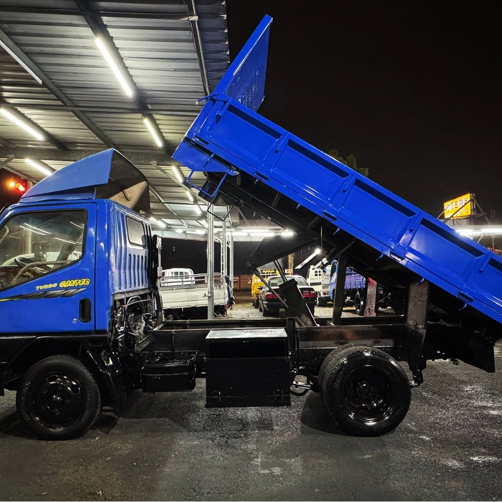 2002年 堅達 10.5尺 舉斗車 工具箱 里程34萬 里程保證