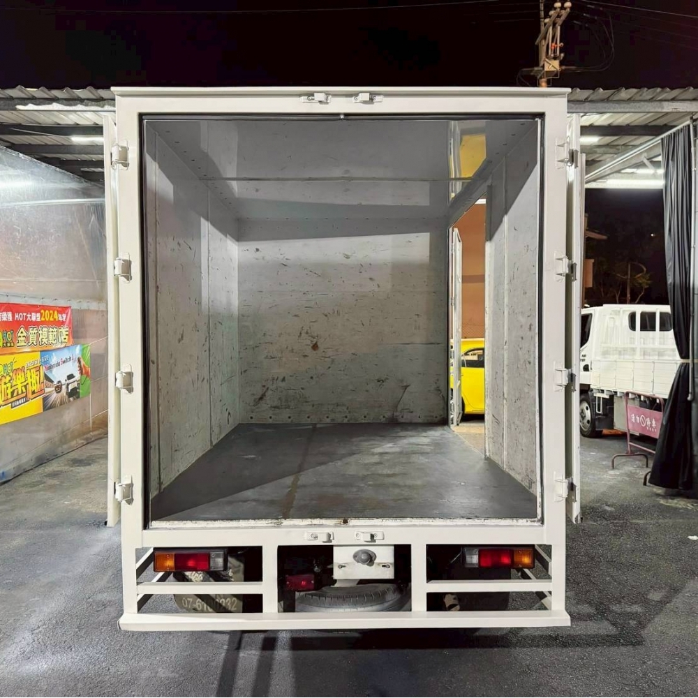 2021年 堅達 自排 10呎半 高廂 正5噸 原廠四錄行車記錄器 里程15萬