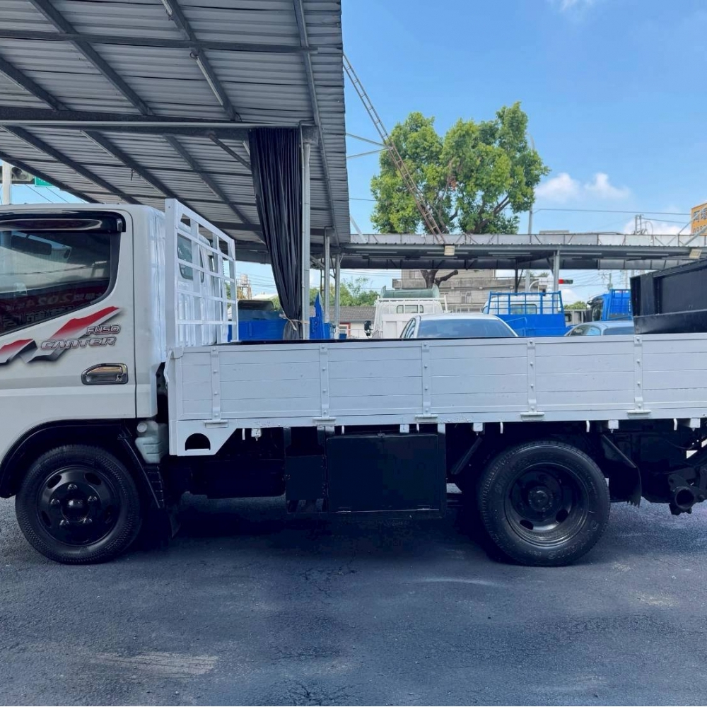 2012年 堅達 10尺半 里程35萬 5尺半外雙芯雙折尾門 認證車 已升載重