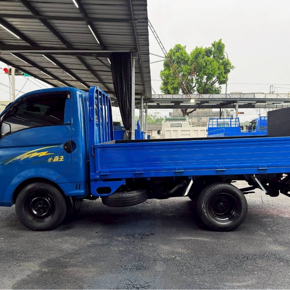 2015年 現代 小霸王 PORTER 里程12萬  3尺尾門