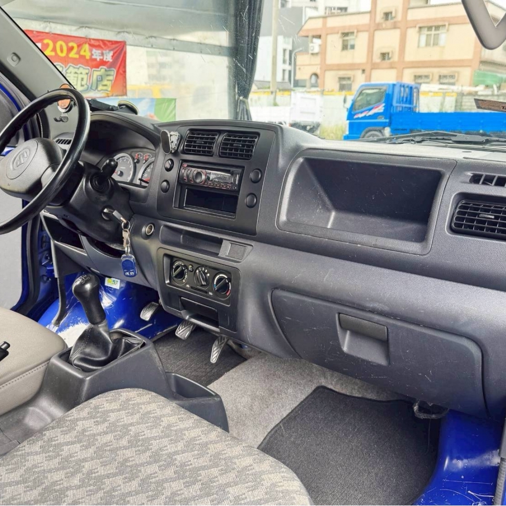 2017年 吉利 Carry 1.6 行車記錄器 3尺尾門 里程9萬