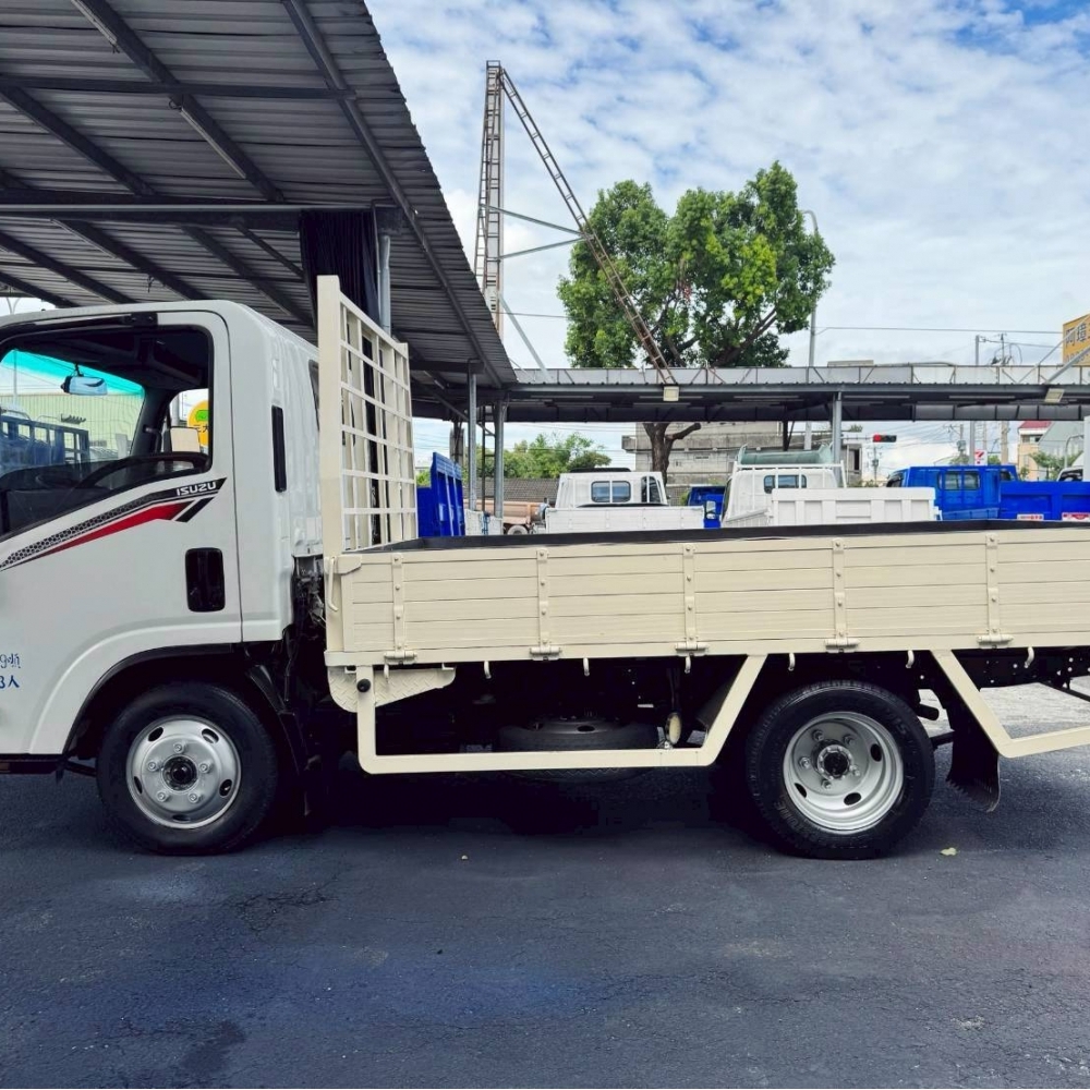 2019年 一路發 自排 10尺半 日本原裝 美墊 原廠保養 里程7萬 已提升載重5噸