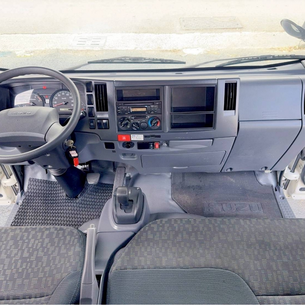 2019年 一路發 自排 10尺半 日本原裝 美墊 原廠保養 里程7萬 已提升載重5噸