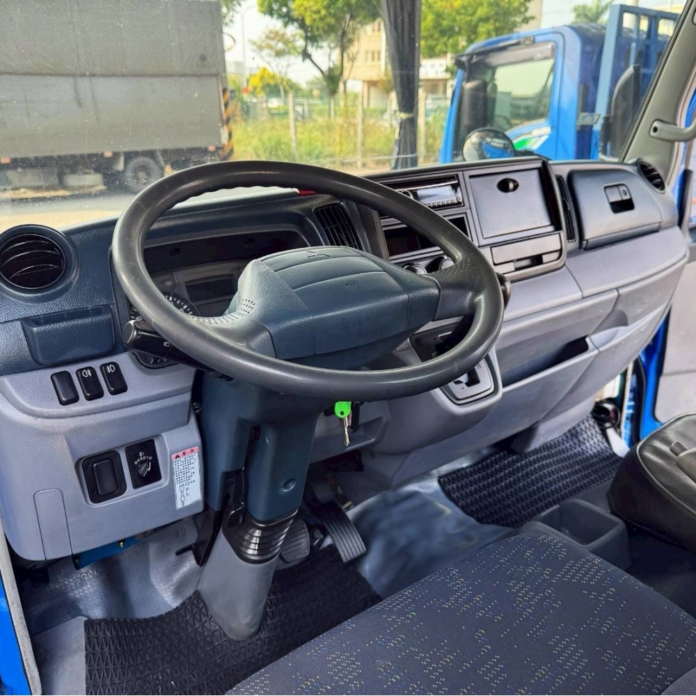 2018年 堅達 自排 11尺半 2.5尺尾門 原廠保養 里程26萬 已提升載重5噸