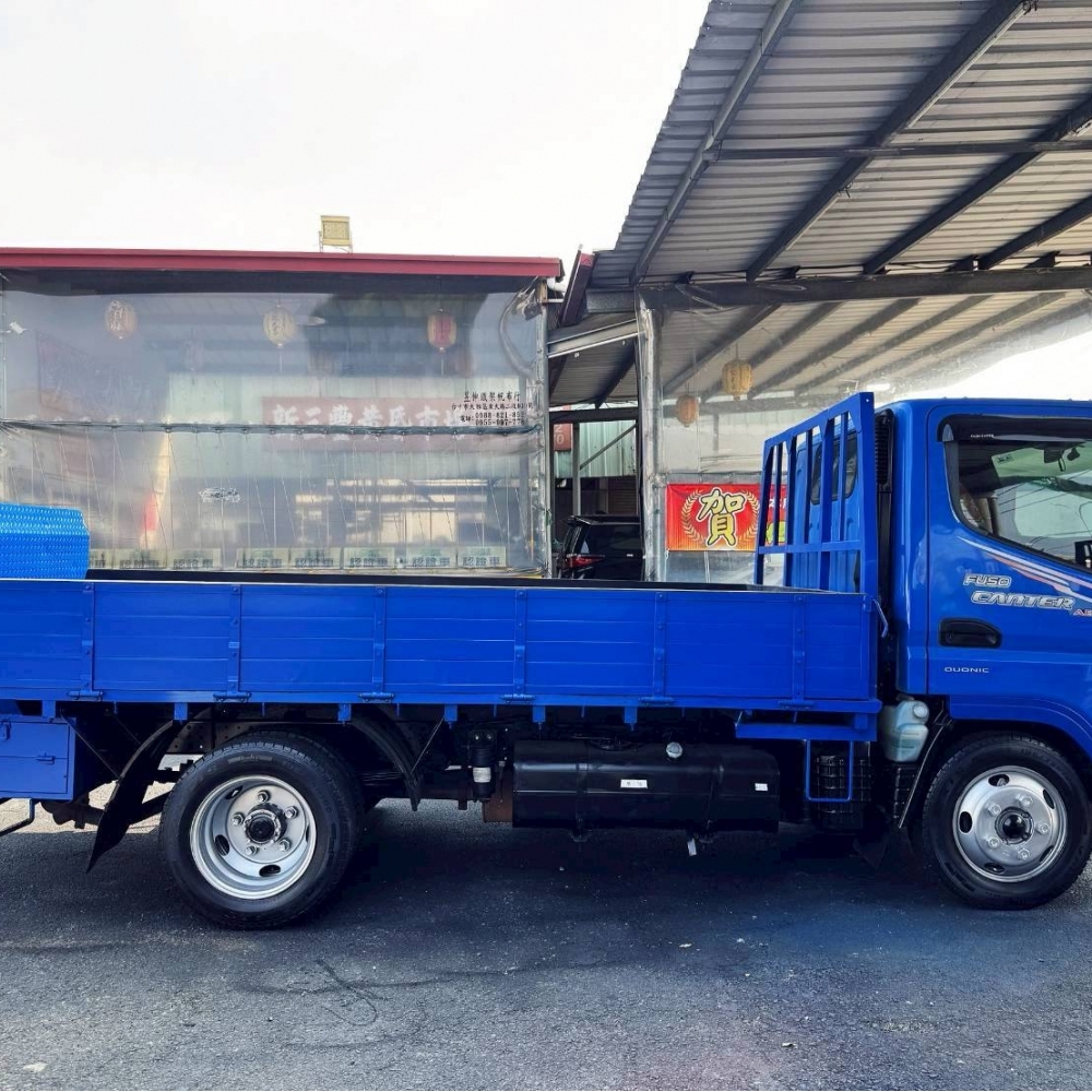 2018年 堅達 自排 11尺半 2.5尺尾門 原廠保養 里程26萬 已提升載重5噸