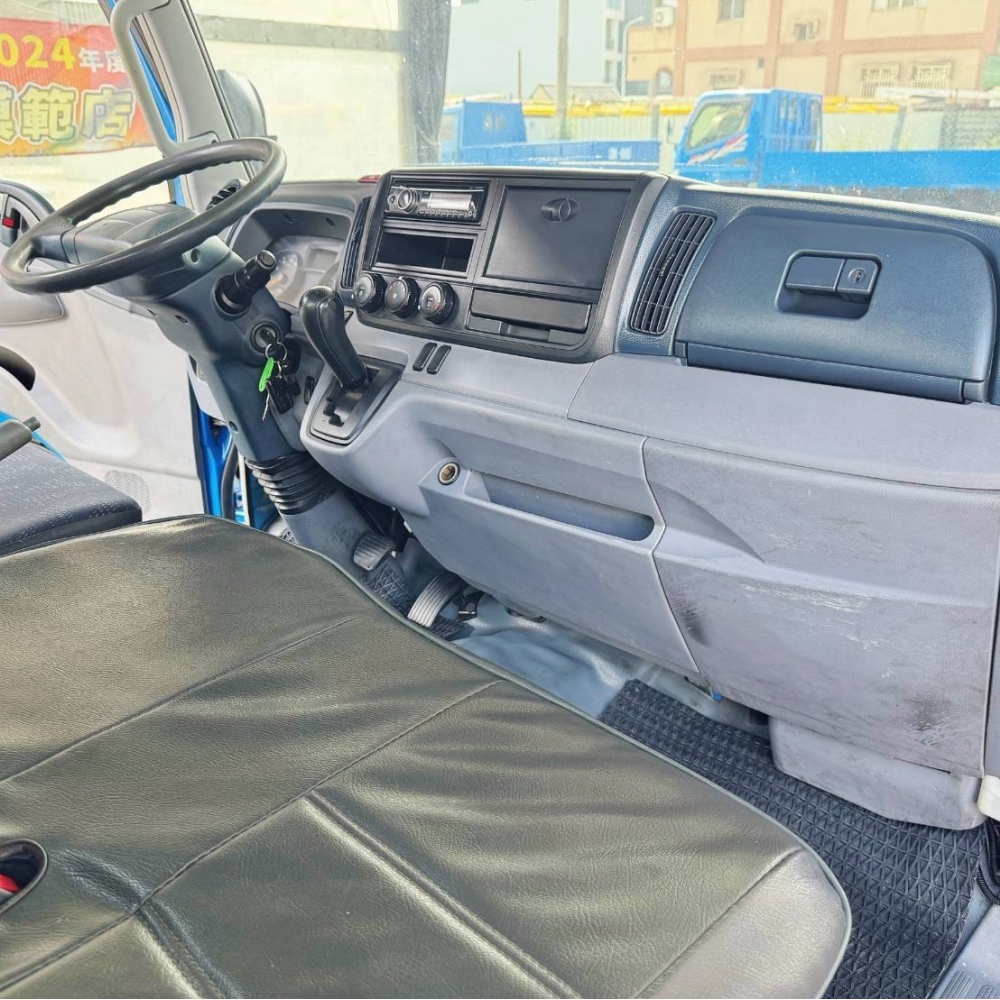 2018年 堅達 自排 11尺半 2.5尺尾門 原廠保養 里程26萬 已提升載重5噸