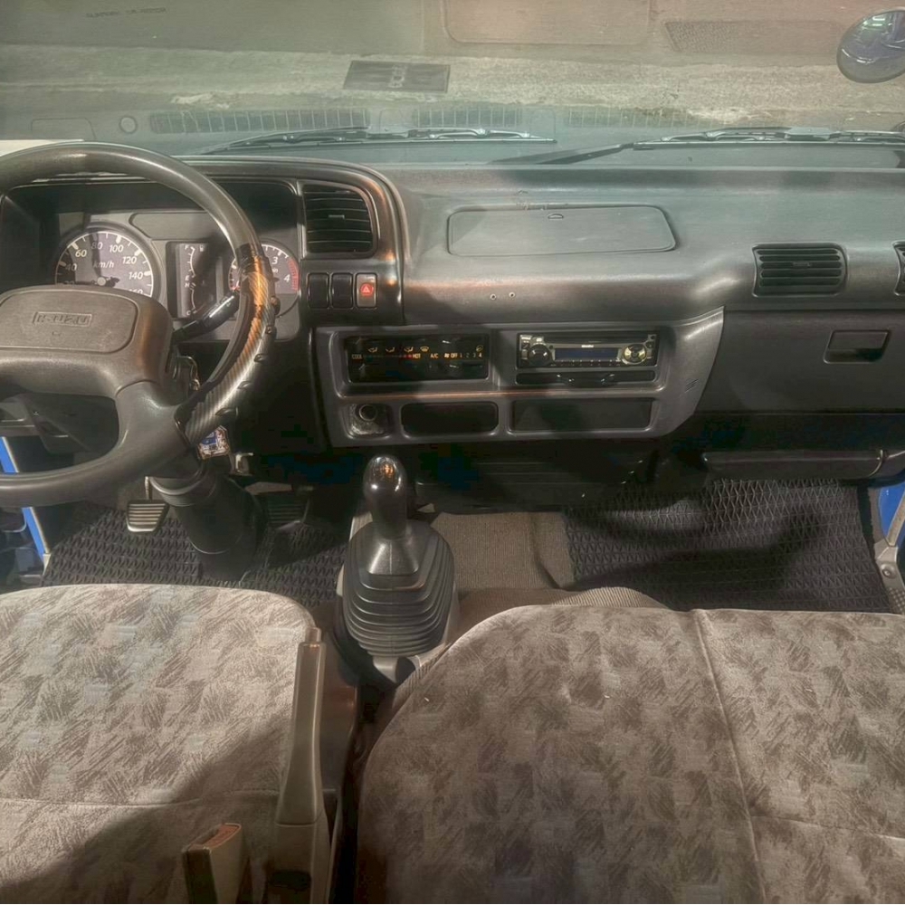 2007年 ISUZU  10尺半 全新車斗 150匹馬力 認證車輛