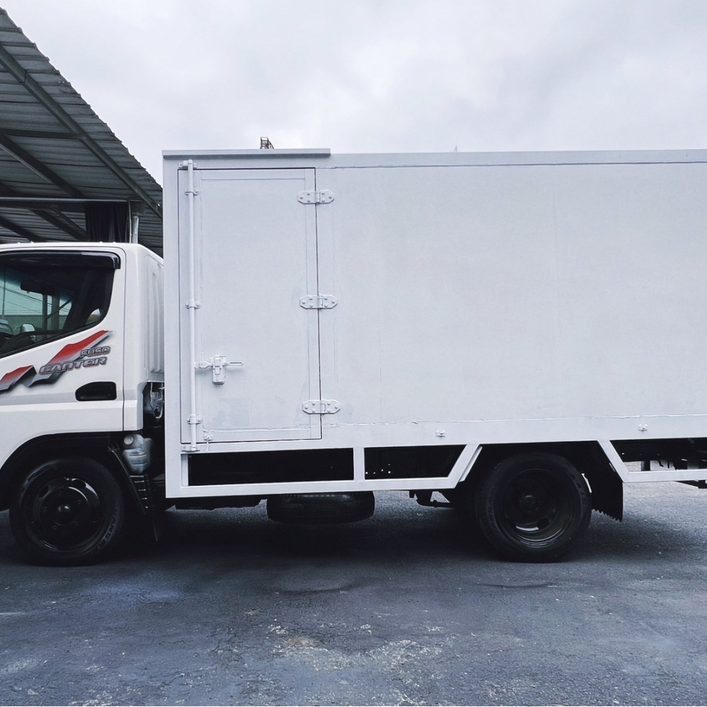 2012年 堅達 11尺半 廂車 左右雙開 防捲入 里程36萬 里程保證 已提升載重