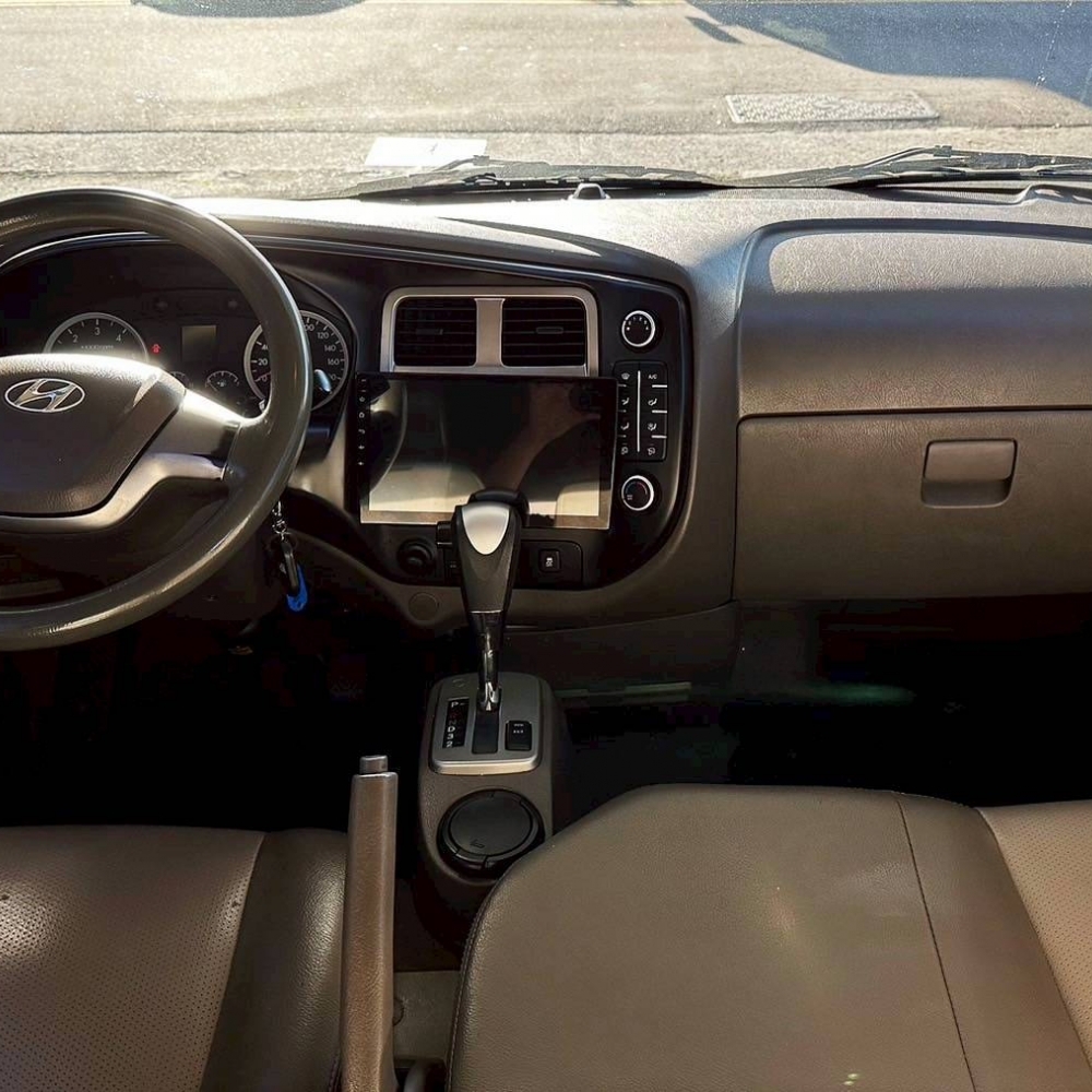 2019年 小霸王 自排 雙廂 美墊 安卓機 里程7萬 6人座