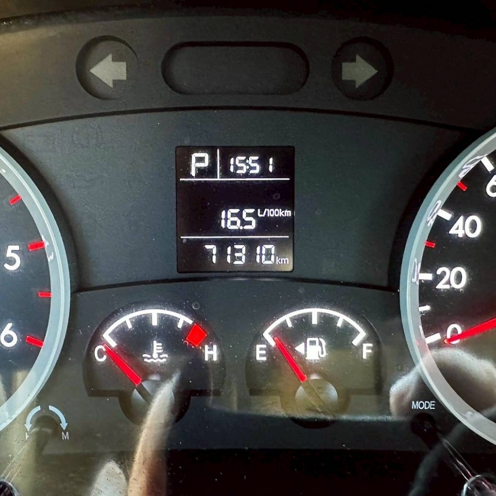 2019年 小霸王 自排 雙廂 美墊 安卓機 里程7萬 6人座