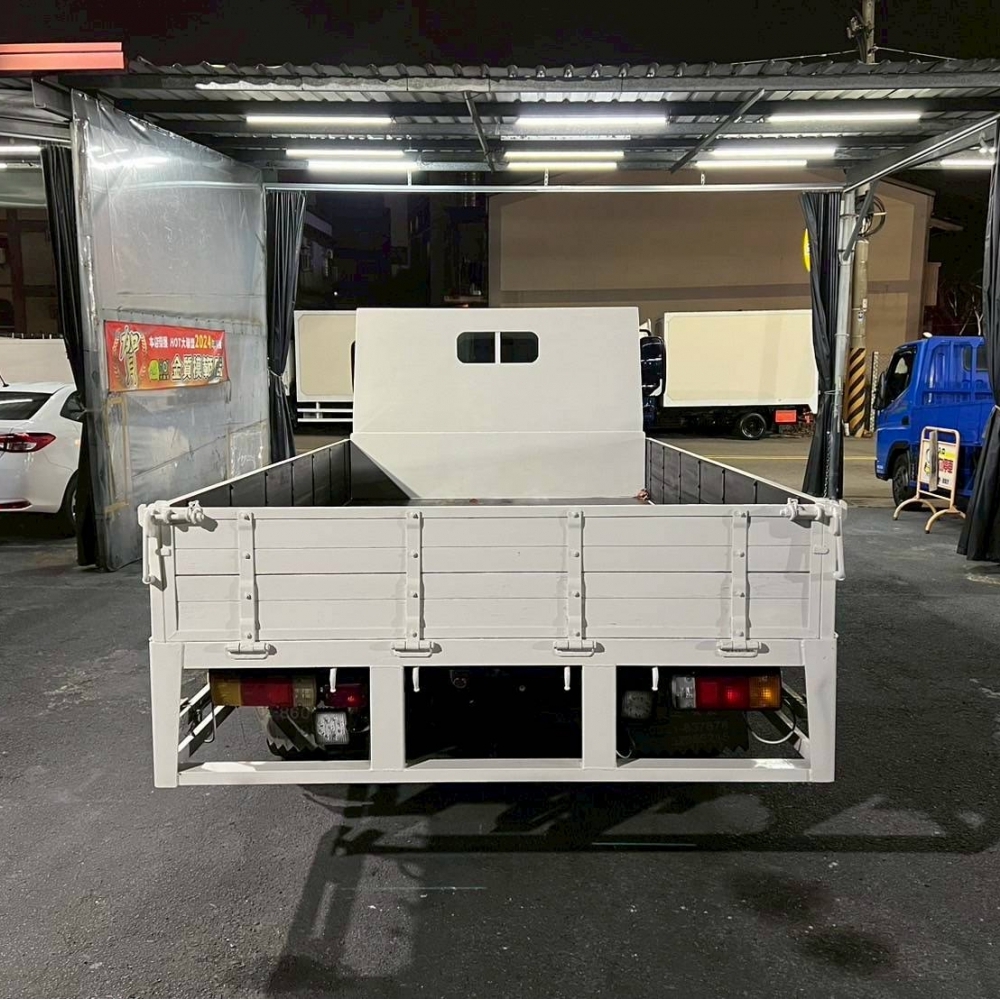 2021年 HINO 11尺半 自排 鐵斗 正5噸 防捲入 倒車照明燈 四錄行車記錄器