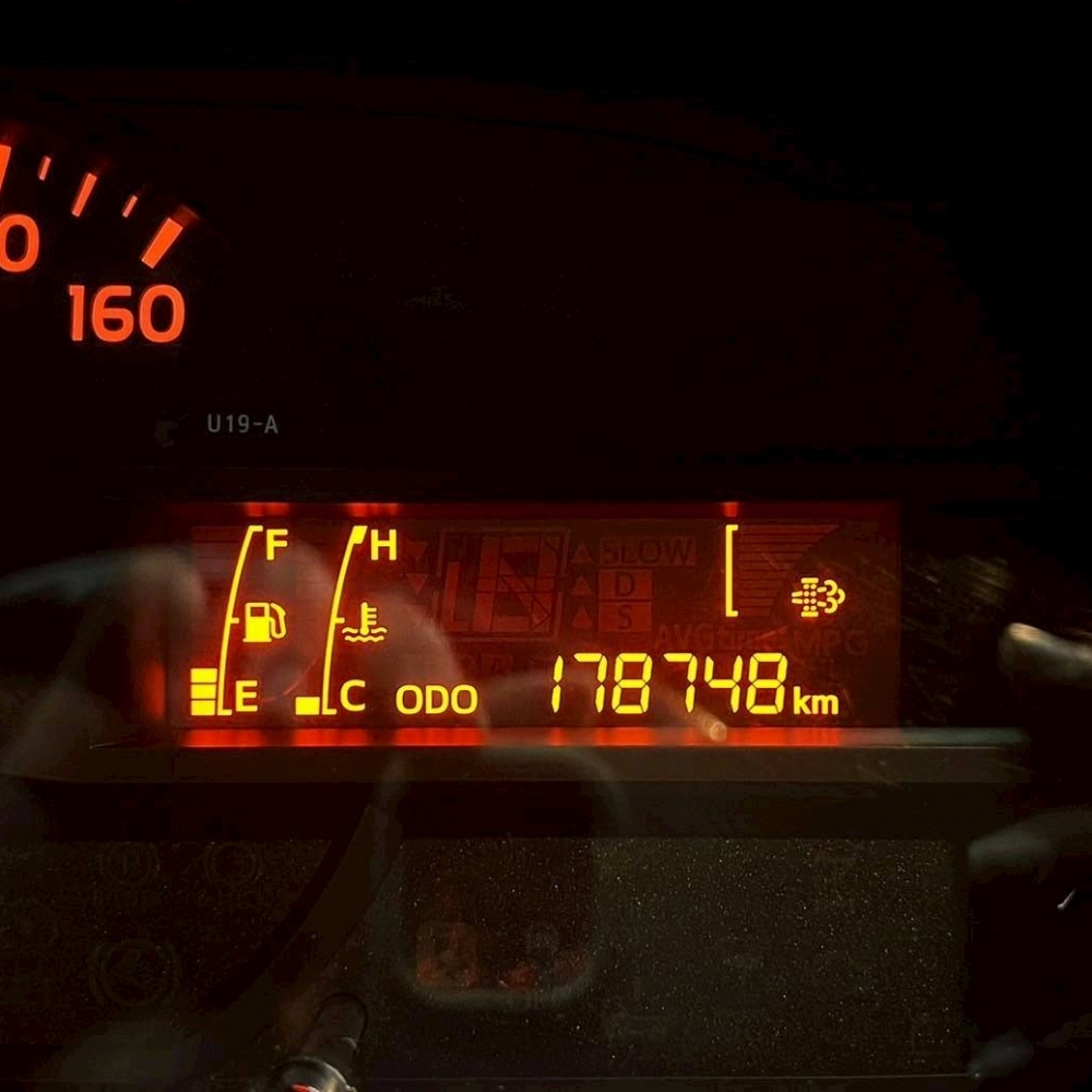 2015年 HINO300 10尺半 全新車斗 里程17萬 原廠保養 後視鏡行車記錄器 已提升載重5噸