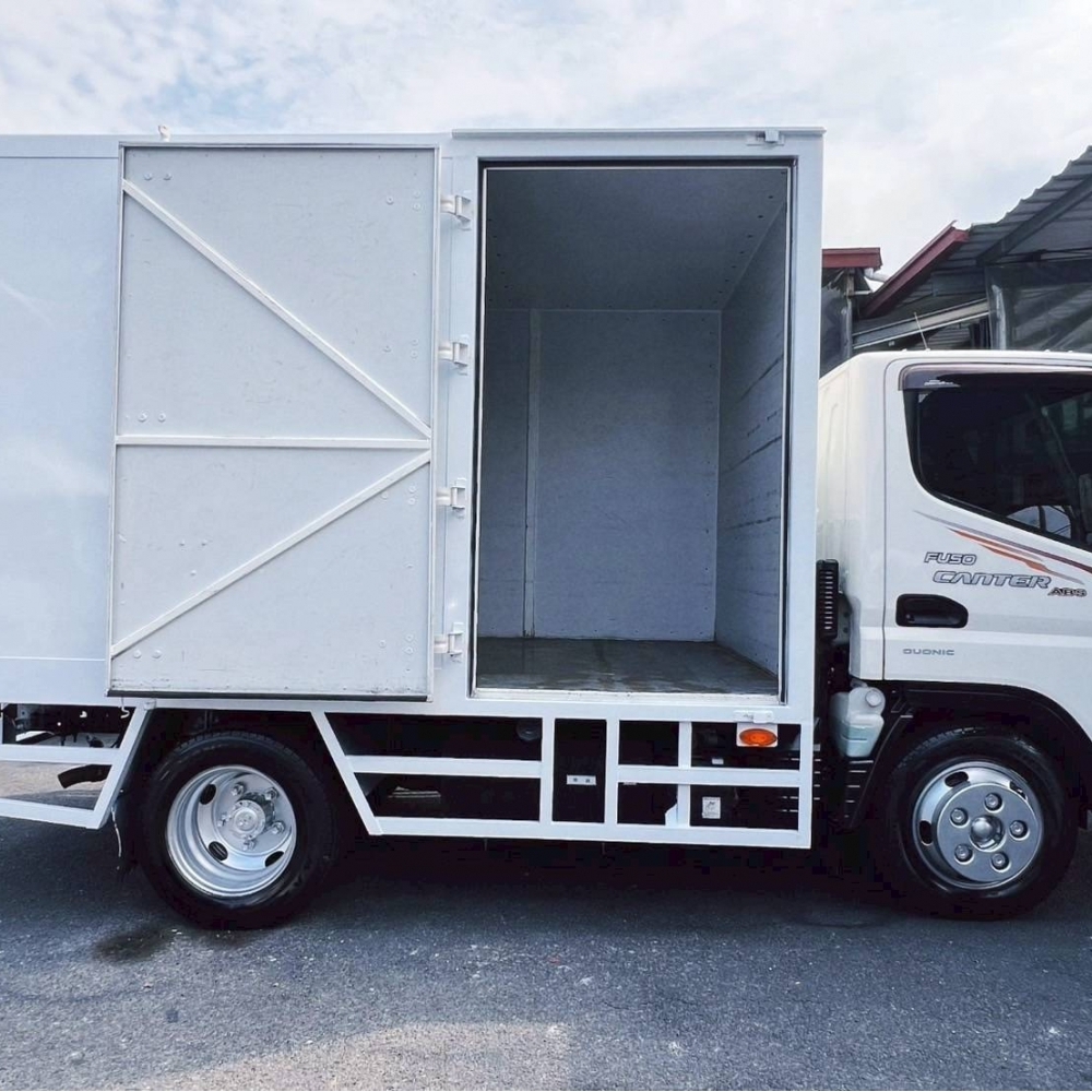 2022年 堅達 10尺半 自排 高廂 正5噸 里程1萬 原廠保養 四錄行車記錄器