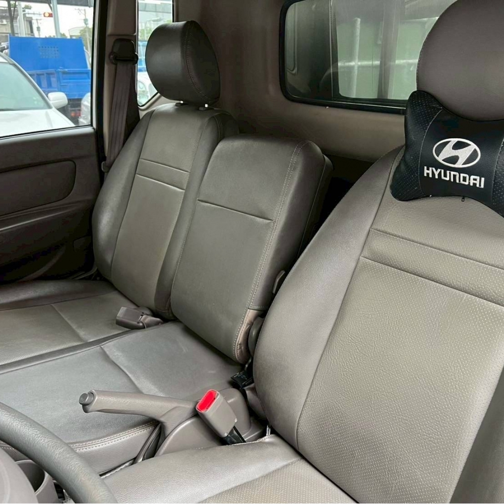 2021年 小霸王 自排 大單廂  里程3萬 軟墊 原廠保養 固定式護欄 掀頂式帆布