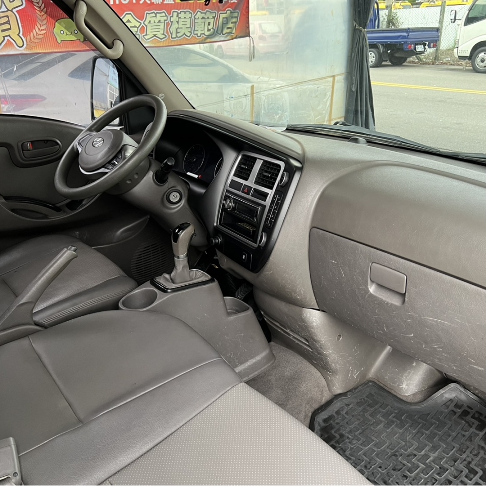 2021年 小霸王 自排 原廠保養 全車美墊 原版件 認證車 里程30萬