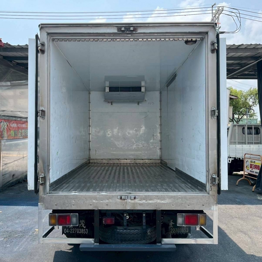 2016年 ISUZU 11尺半 -25冷凍車 防捲入 10公分厚廂 四錄行車記錄器 已提升載重5噸
