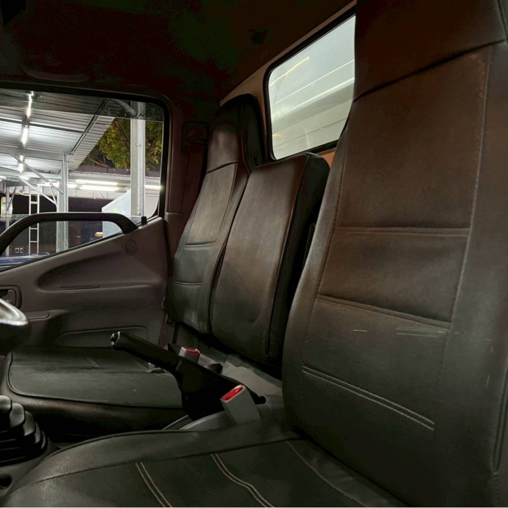 2016年 HINO 300 11尺半 左右大雙開 里程12萬 已提升載重