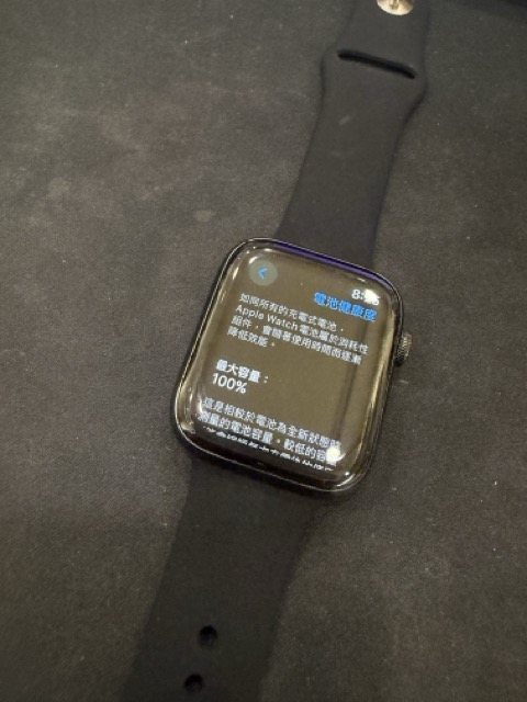 Apple Watch Series 7 更換新電池後健康度100%｜Apple Watch 電池維修