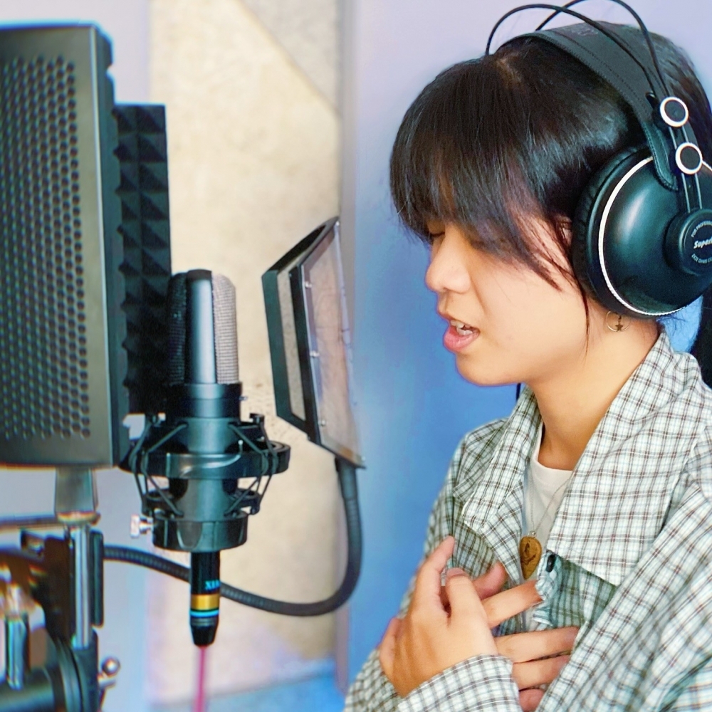 我們認識一位很棒的鄧鄧。 