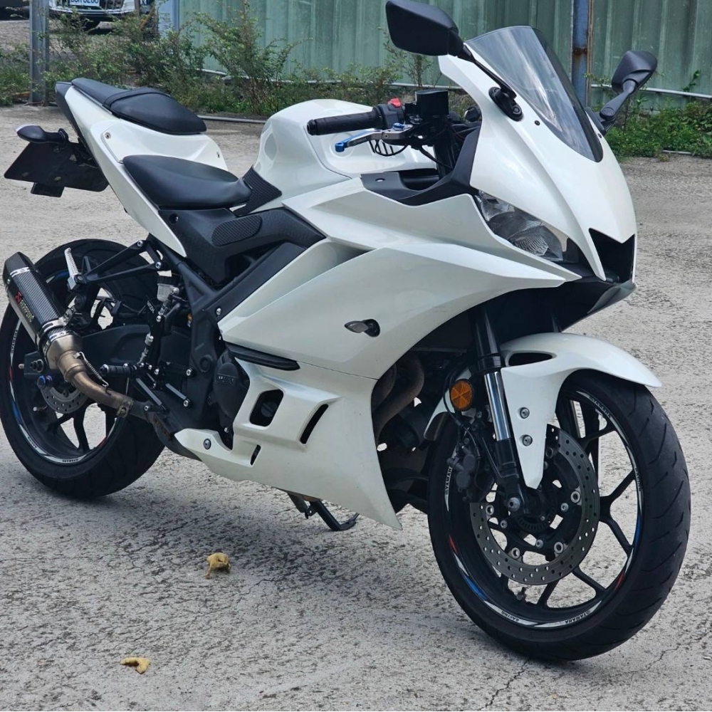 YAMAHA YZF