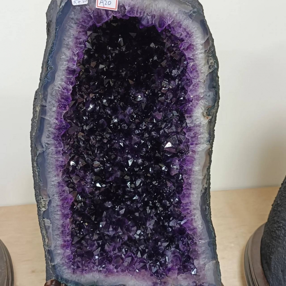 木型紫晶洞