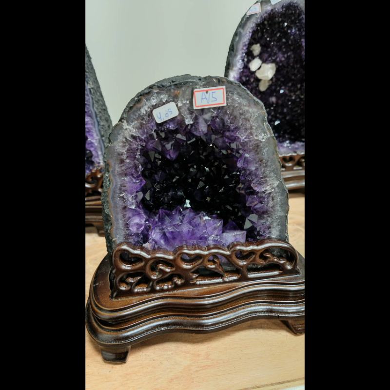 土型紫晶洞