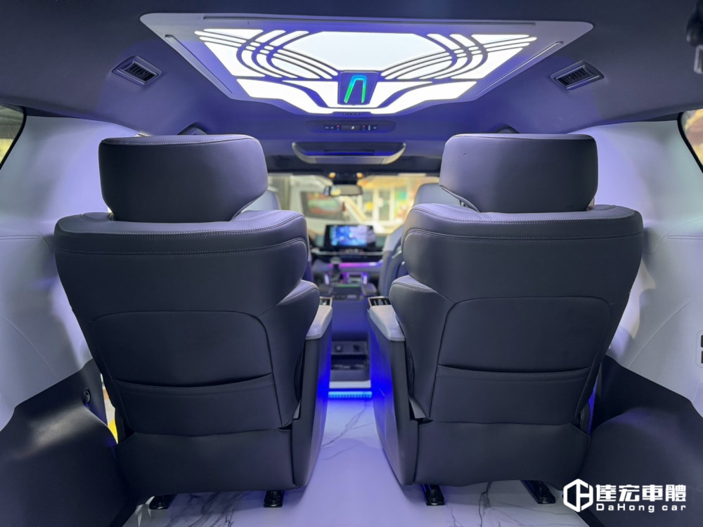 SIENNA 4代 天頂燈 完美搭配 高亮度LED車頂燈 完美適配 提升車內空間舒適感