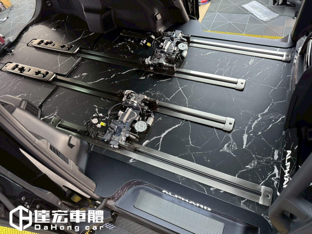 Toyota Alphard 阿法 30系 35系 40系 尊榮 客製化 高品質 超耐磨 防刮 鋁地板 大理石紋 地板 包含迎賓踏板 地板百款紋路樣式供挑選 