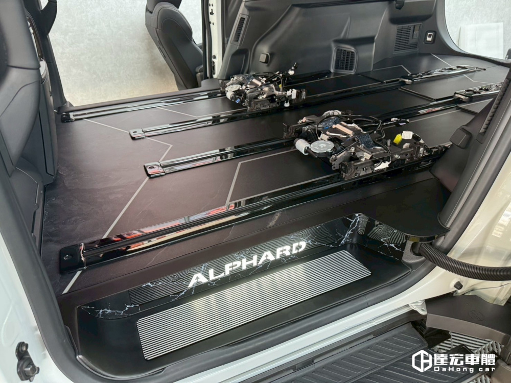 Toyota Alphard 阿法 30系 35系 40系 尊榮 客製化 高品質 超耐磨 防刮 鋁地板 大理石紋 地板 包含迎賓踏板 地板百款紋路樣式供挑選 