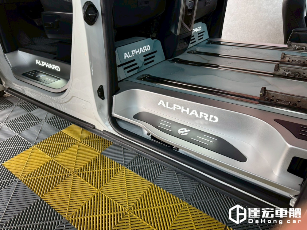 Toyota Alphard 阿法 30系 35系 40系 尊榮 客製化 高品質 超耐磨 防刮 鋁地板 大理石紋 地板 包含迎賓踏板 地板百款紋路樣式供挑選 