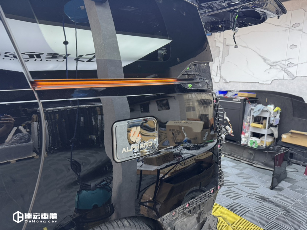 Toyota Alphard 阿法 30系 35系 40系 中門軌道燈 方向燈 車外氛圍燈 車身流水轉向燈