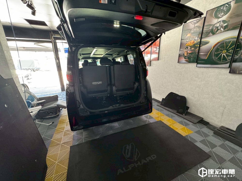 Toyota Alphard 阿法 40系 尾門照地燈 後備箱 照明燈 投影燈  尾門燈增設燈