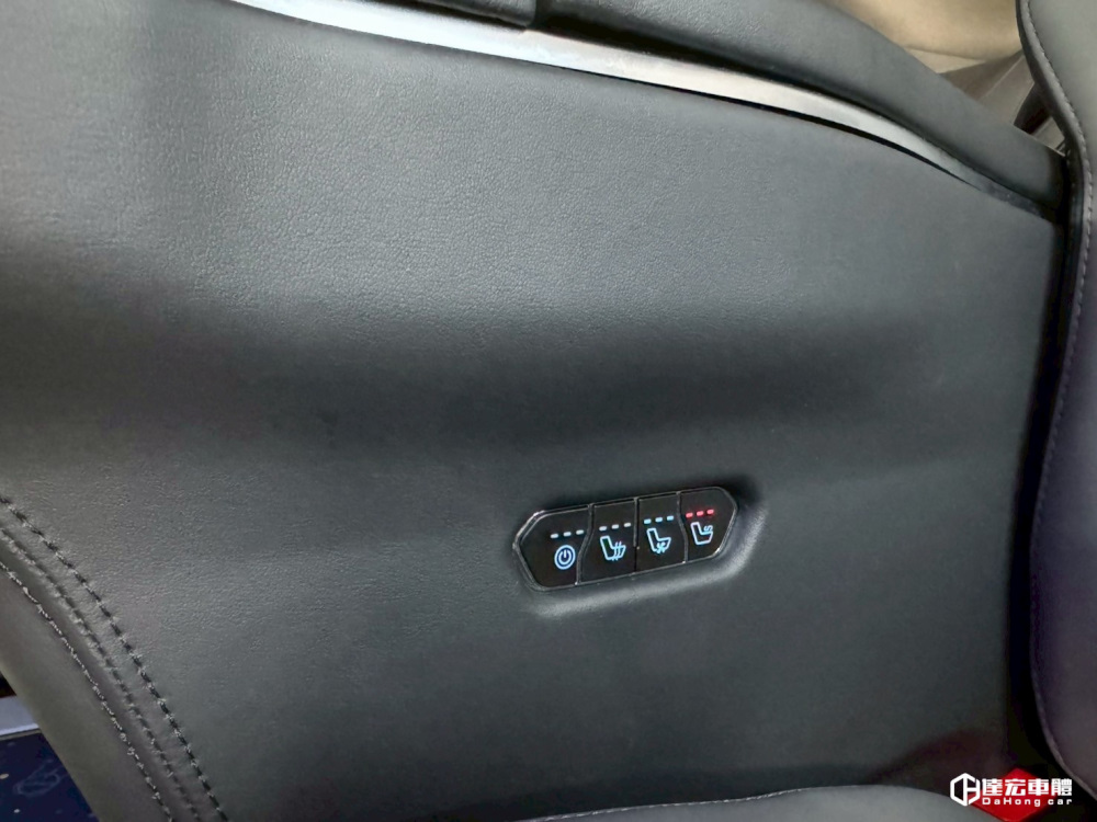 SIENNA 3代 4代 新款M9客製航空椅 可加購旋轉 專用最合適座椅沒有之一 中排 座椅 高級舒適享受 顏色客製拚色 