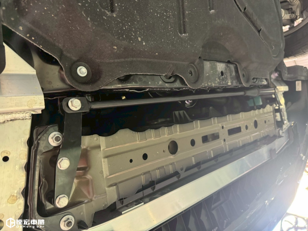 Toyota Alphard 阿法 40系 底盤加強件 防撞梁 液壓桿 平衡桿