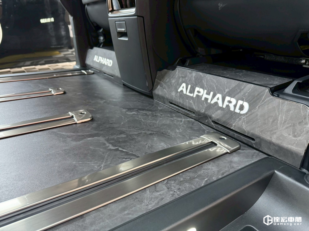 Toyota Alphard 阿法 30系 35系 40系 尊榮 客製化 高品質 超耐磨 防刮 鋁地板 大理石紋 地板 包含迎賓踏板 地板百款紋路樣式供挑選 