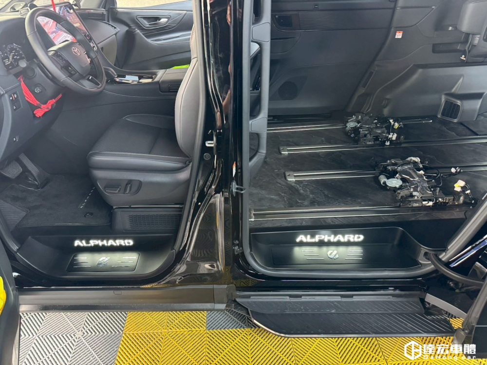 Toyota Alphard 阿法 30系 35系 40系 尊榮 客製化 高品質 超耐磨 防刮 鋁地板 大理石紋 地板 包含迎賓踏板 地板百款紋路樣式供挑選 