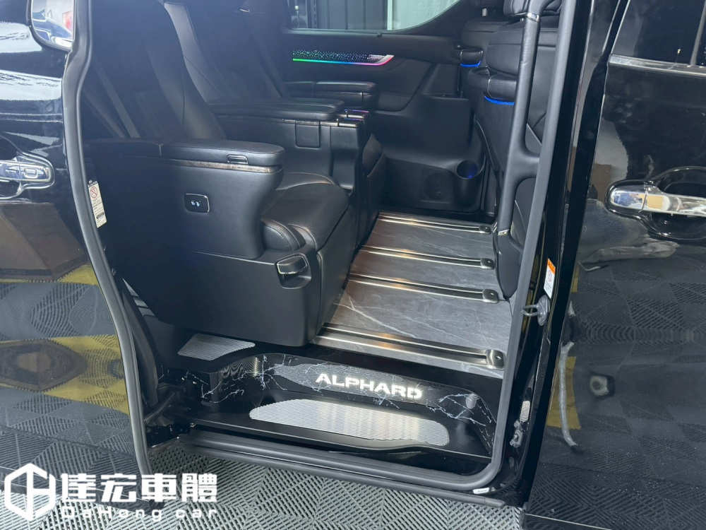 Toyota Alphard 阿法 30系 35系 40系 尊榮 客製化 高品質 超耐磨 防刮 鋁地板 大理石紋 地板 包含迎賓踏板 地板百款紋路樣式供挑選 