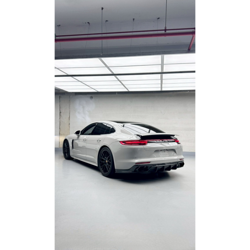 高貴2017 Porsche Panamera 4S百萬選配後輪轉向全真皮冷熱椅BOSE跑排