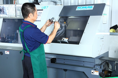 CNC lathe processing equipment