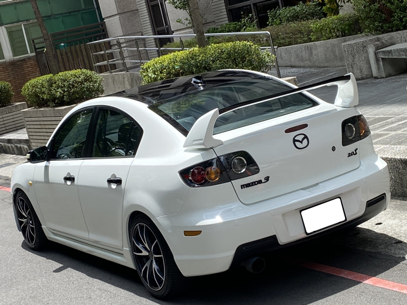 06年 MAZDA 3 2.0S 白