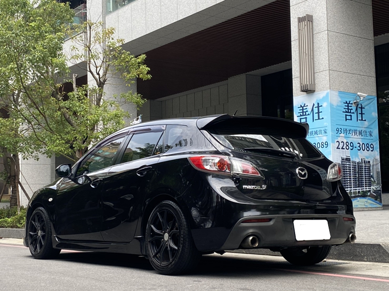 10年 MAZDA 3 1.6 5D 黑